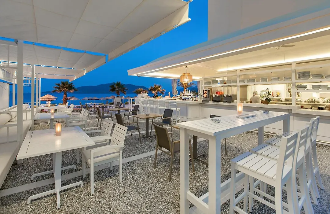 The Beachfront Hotel Adult Only 16 Plus-1