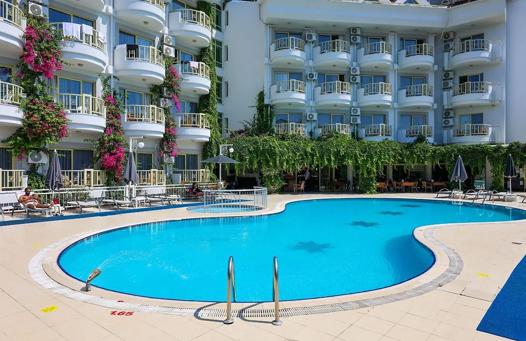 Grand Hotel Faros-1