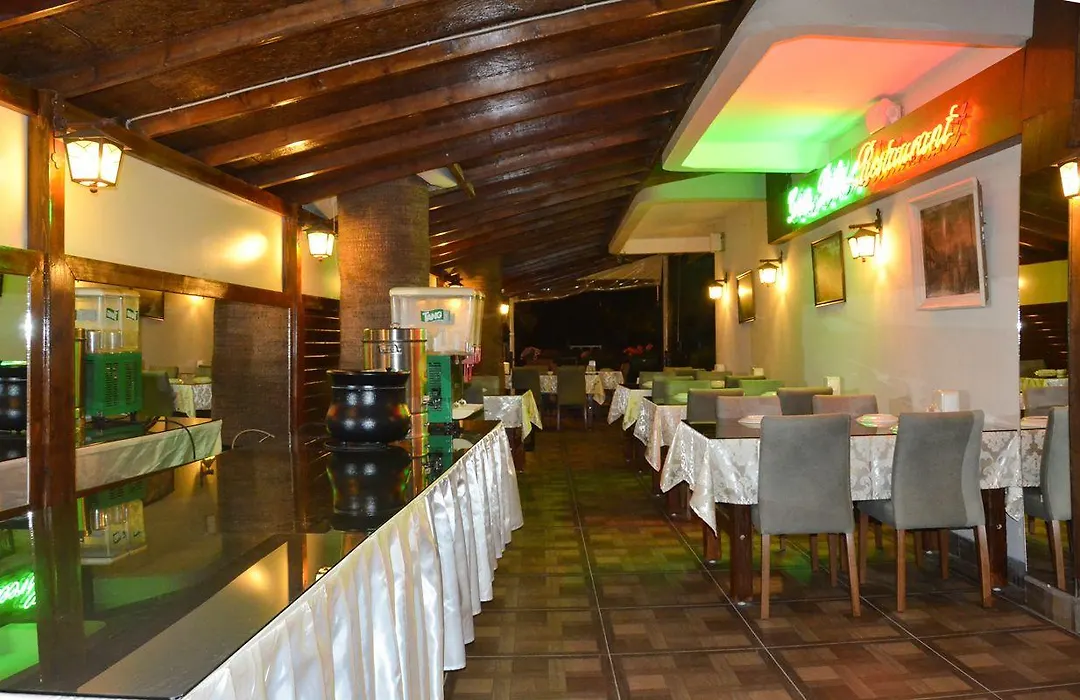 Hotel Green Palm-1
