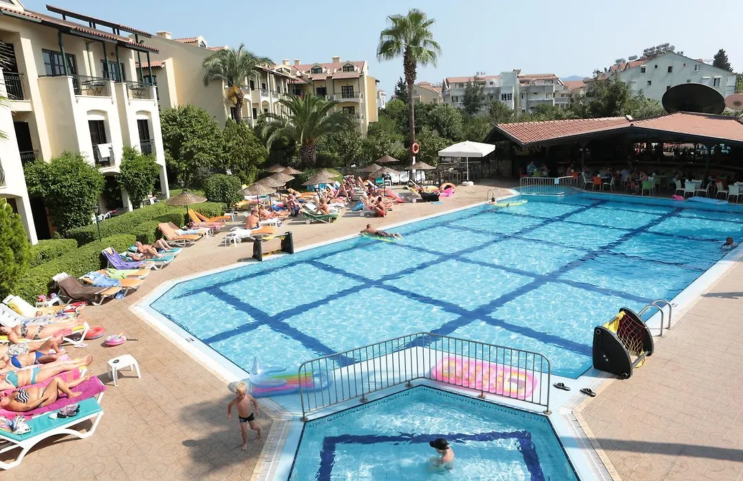 Club Turquoise Apart-1