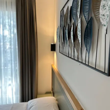 Esmahan Forest And Pool By Zehra Suites-3