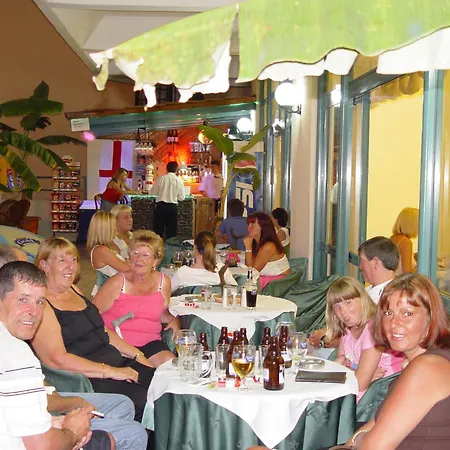 Hotel Amore-3