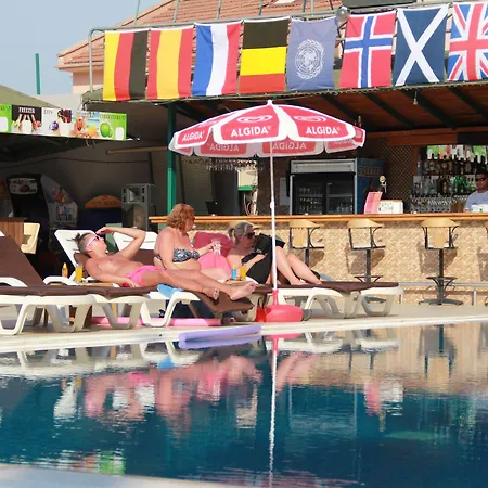 Club Dorado-2