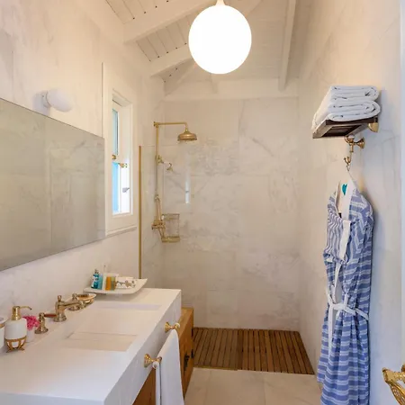 Sabrinas Haus - Adult Only +14-2