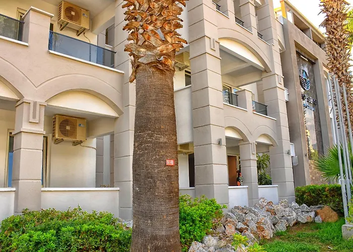 Two Seas Hotel