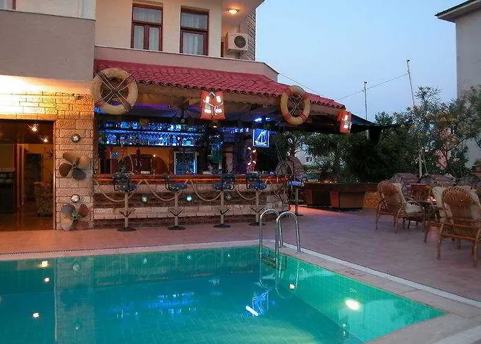 Adonis Hotel