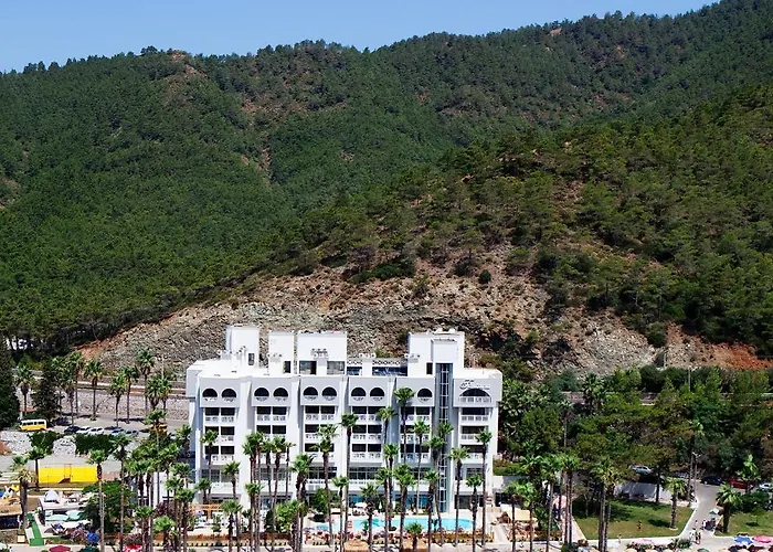 Quadas Hotel - Adult Only