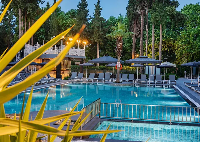 K Maris Hotel